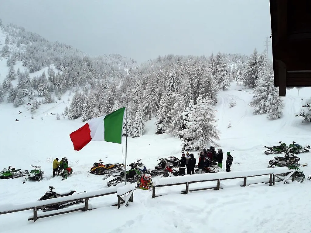 Rifugio al Lago del Mortirolo Monno
