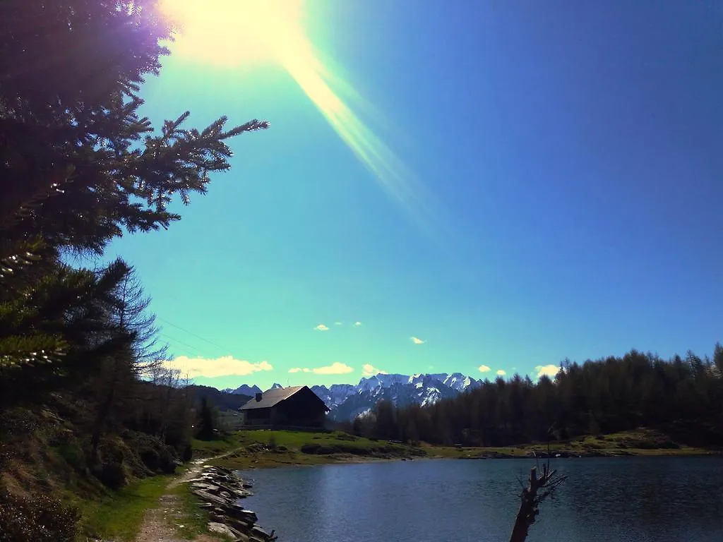 Rifugio al Lago del Mortirolo Monno Alloggio per agriturismo