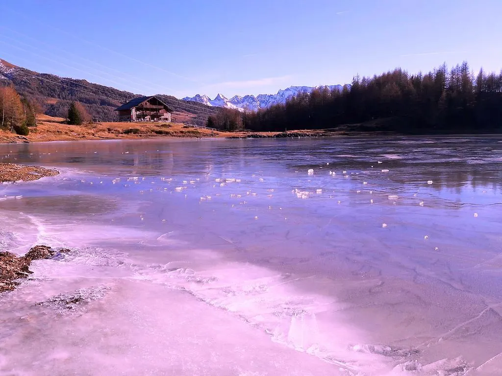 Κατάλυμα σε φάρμα Rifugio Al Lago Del Mortirolo In Inverno Raggiungibile Solo A Piedi Monno Ιταλία